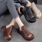 Atmungsaktive Slipper aus ausgehöhltem Leder für Damen