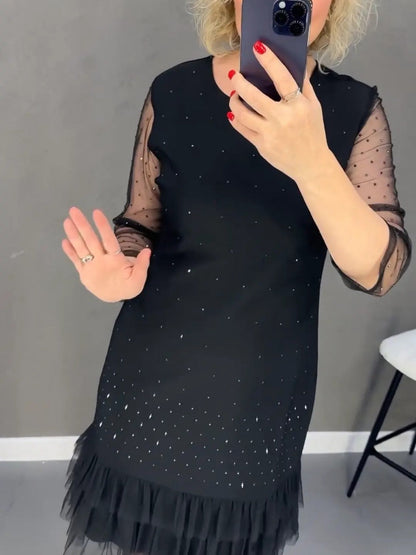 Schwarzes kurzes Abendkleid