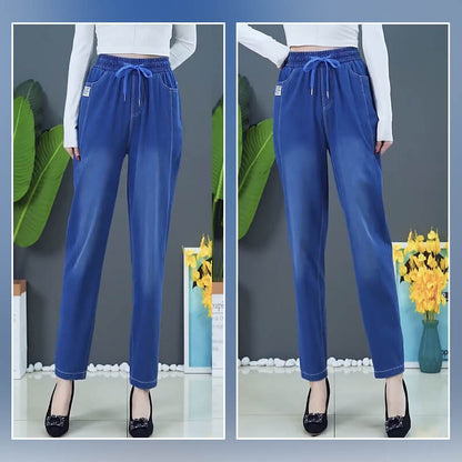 Schmale, lässige, gerade Jeans aus Eisseide