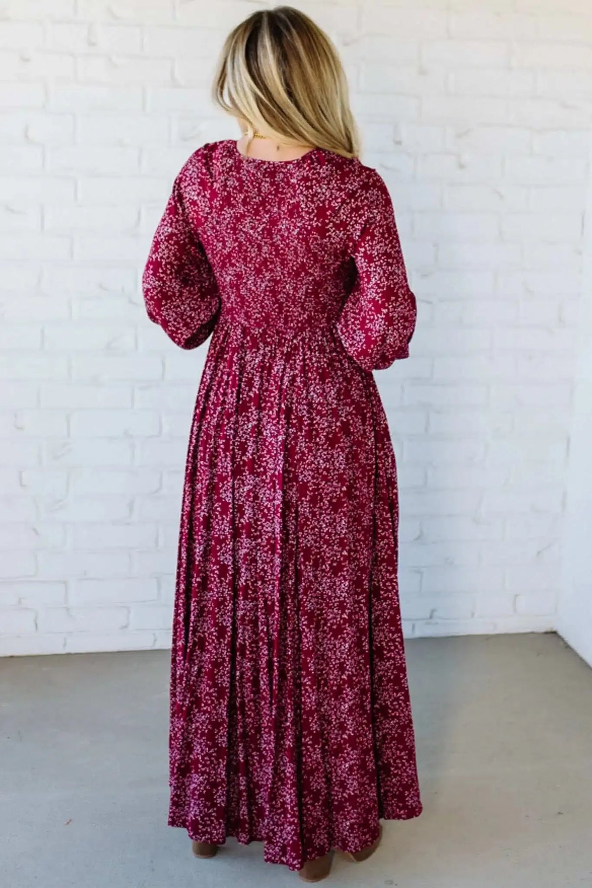 💃Blumen-Maxikleid aus Viskose mit geraffter Taille und Futter.