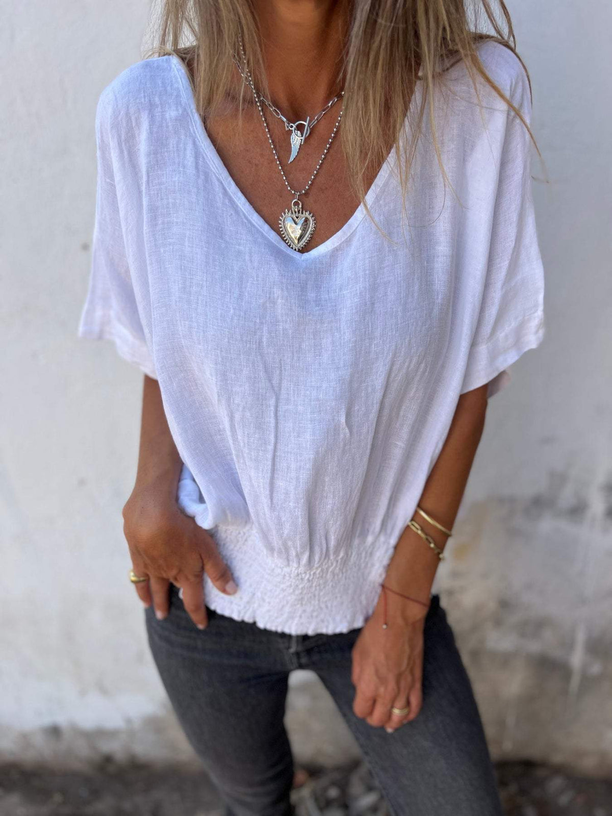 🔥Sommer-Hot-Sale 49% Rabatt🔥Bequemes tailliertes T-Shirt mit V-Ausschnitt