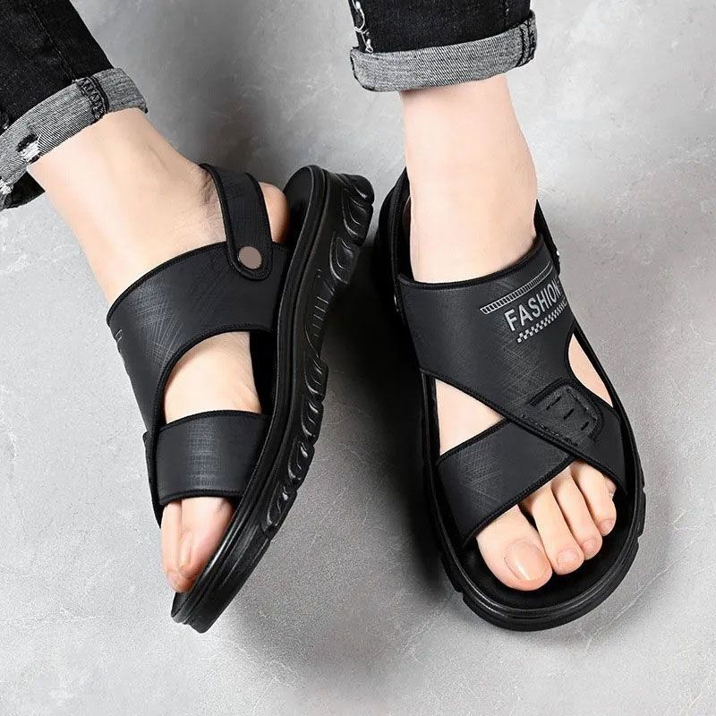 Breaty und Nicht -Slip -Strandsandalen für Männer