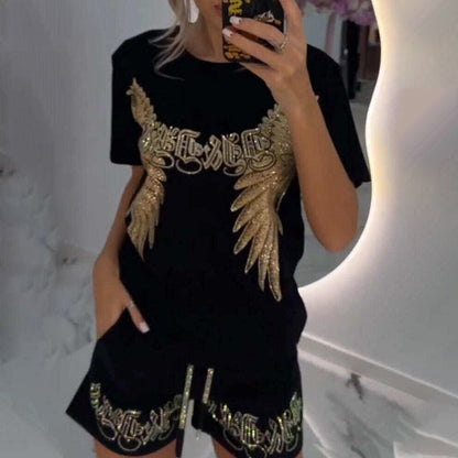 2-teiliges Set für Damen - Oberteil mit glitzerndem Flügelmuster und Shorts