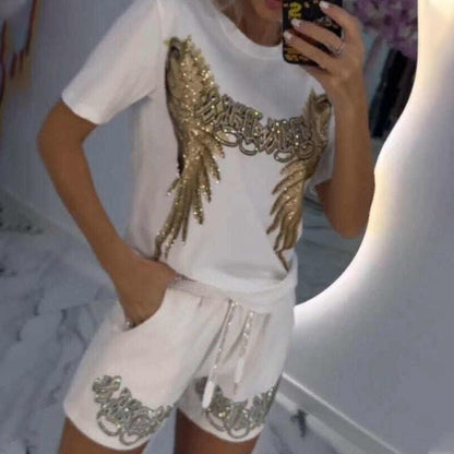 2-teiliges Set für Damen - Oberteil mit glitzerndem Flügelmuster und Shorts
