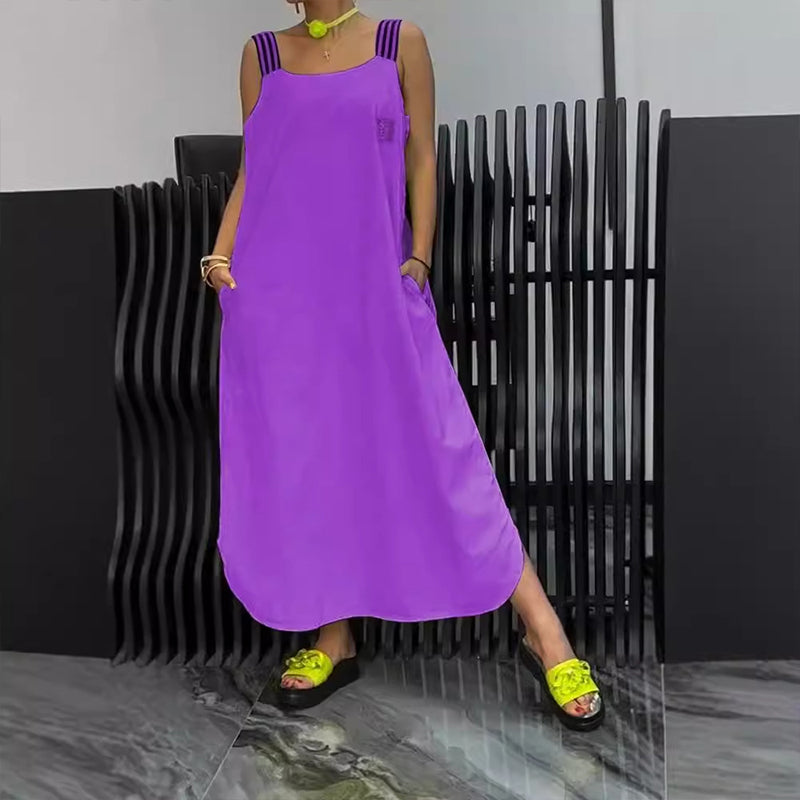 Kleid mit quadratischem Ausschnitt, gestreiften Trägern und Taschen