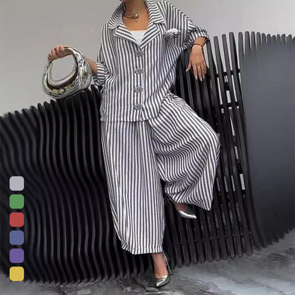 2-teiliges Set mit Jacke mit gestreiftem Revers und Hose mit weitem Bein