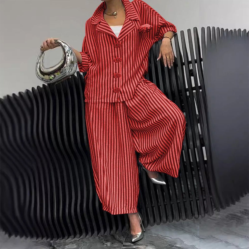 2-teiliges Set mit Jacke mit gestreiftem Revers und Hose mit weitem Bein
