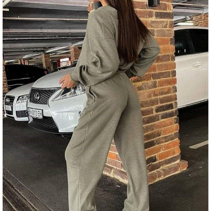 50%Rabatt💥 Herbstlicher neuer Stil Zweiteiliges Set aus gestrickter Jacke mit Knöpfen und Hose für Damen