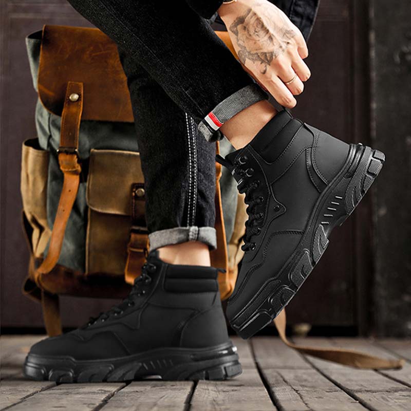 Trendige atmungsaktive Herrenstiefel aus rutschfestem Kunstleder