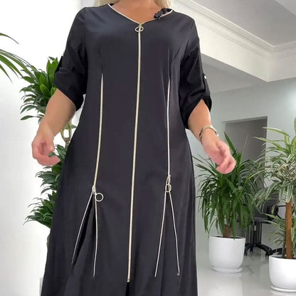 Modisches langes Kleid mit Reißverschluss auf der Vorderseite