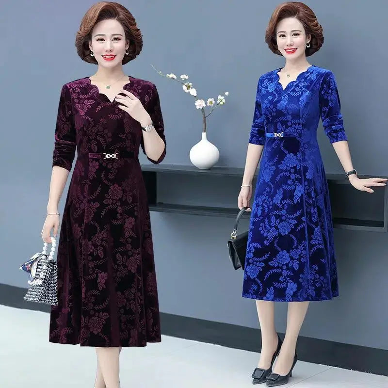 Elegantes Midikleid mit langen Ärmeln