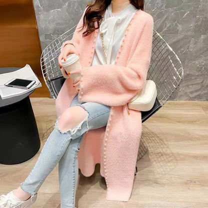 Luxuriöse flauschige Strickjacke mit Perlenbesatz für Damen