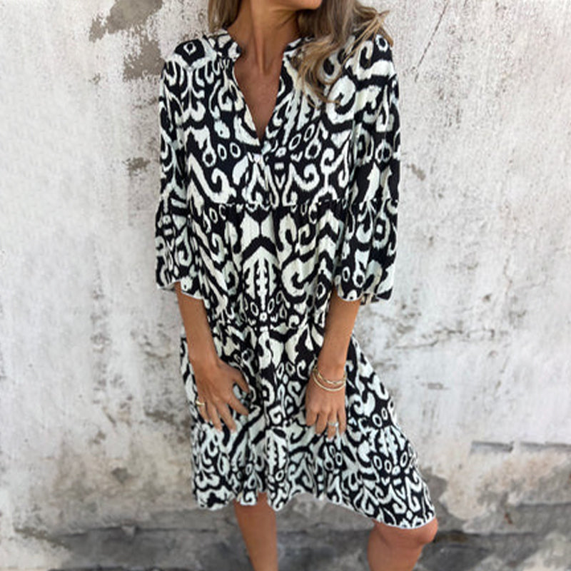 🌸2025 Neues Design🌸V-Ausschnitt gedrucktes Drei-Viertel-Ärmel-Kleid