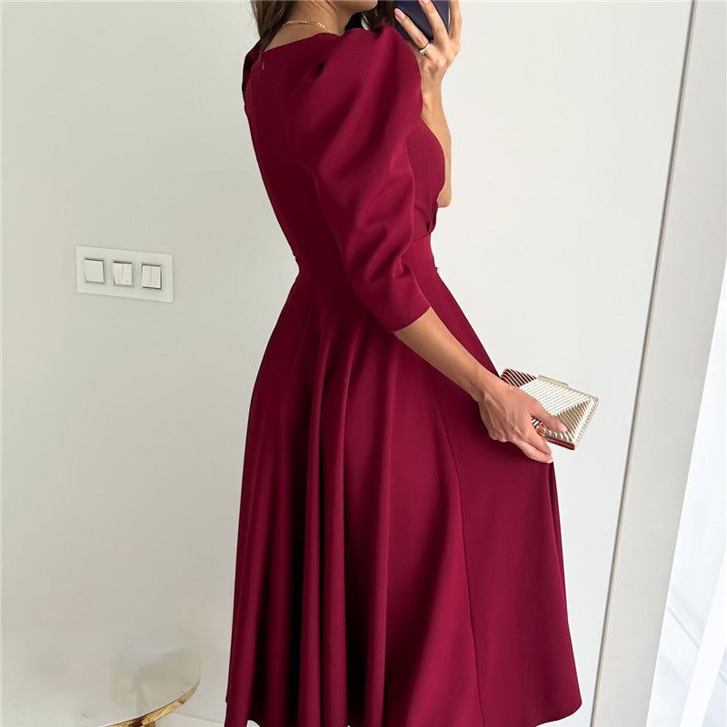 Plissiertes, taillenformendes Midikleid mit V-Ausschnitt für Damen