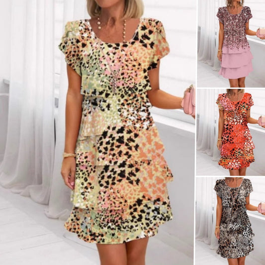 Vielseitiges, stylisches Leopardenmuster mit farbenfrohem Paillettenkleid