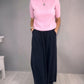 Komfortabel und schick: Set aus Strickoberteil und lockerer Hose mit weitem Bein