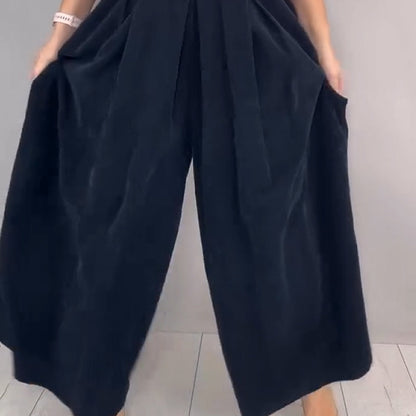 Komfortabel und schick: Set aus Strickoberteil und lockerer Hose mit weitem Bein