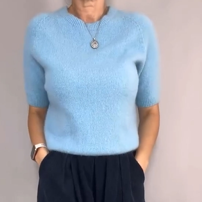 Komfortabel und schick: Set aus Strickoberteil und lockerer Hose mit weitem Bein