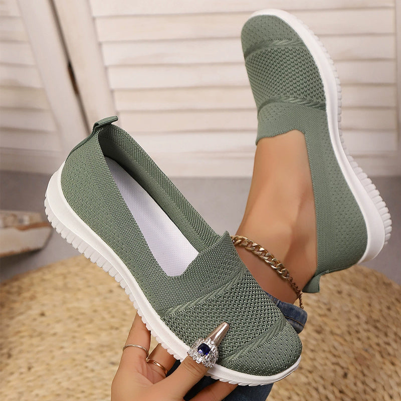 Atmungsaktive Damen-Slipper aus Mesh