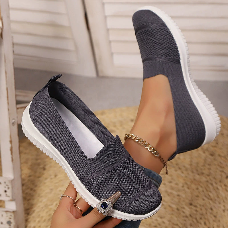 Atmungsaktive Damen-Slipper aus Mesh